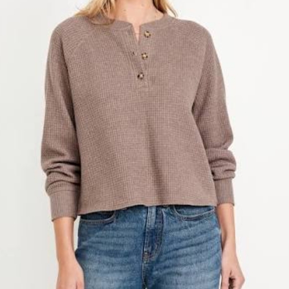 old navy ♡ plush cozy waffle long sleeve shirt - Picture 2 of 8